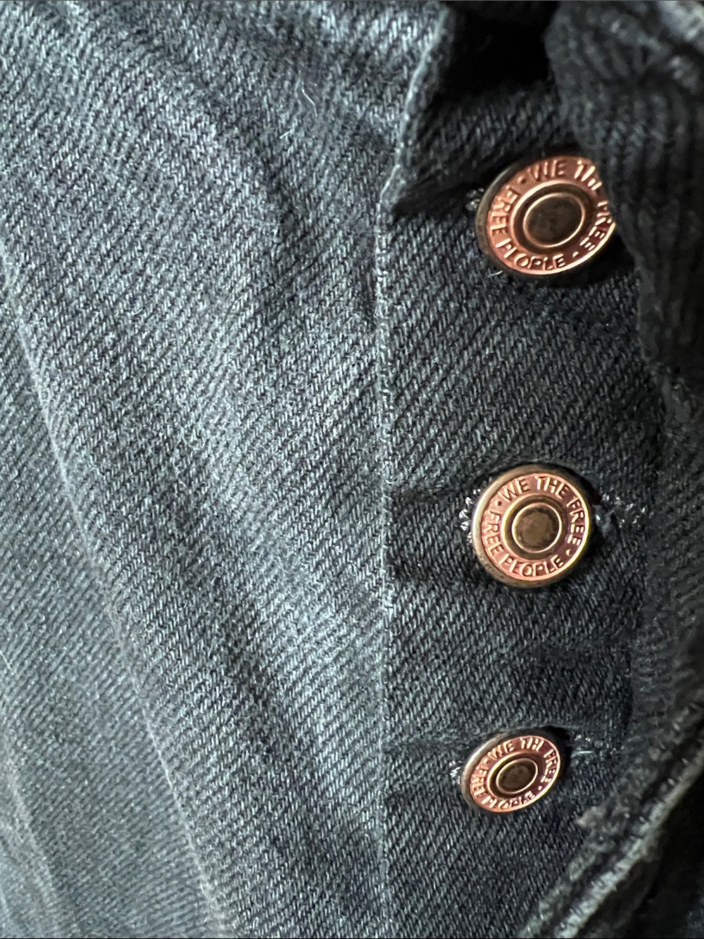 We The Free People Lucky You Mid Rise Barrel Jeans wash black button sound 29 - Picture 8 of 13